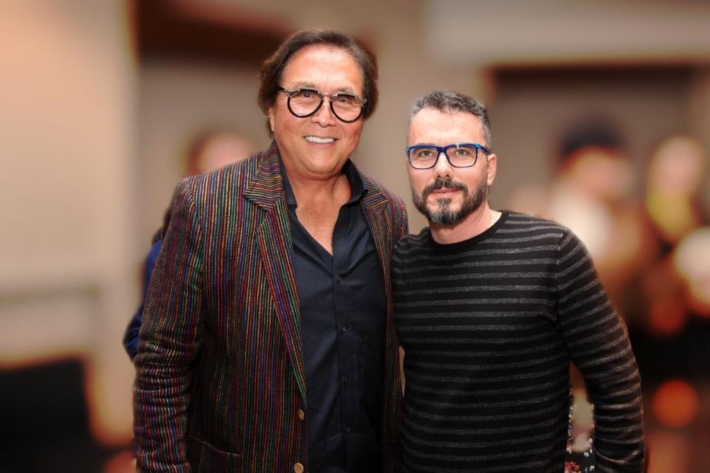 José Miguel García con Robert Kiyosaki